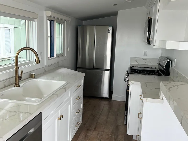 2742 S Coast Hwy — Photo 14