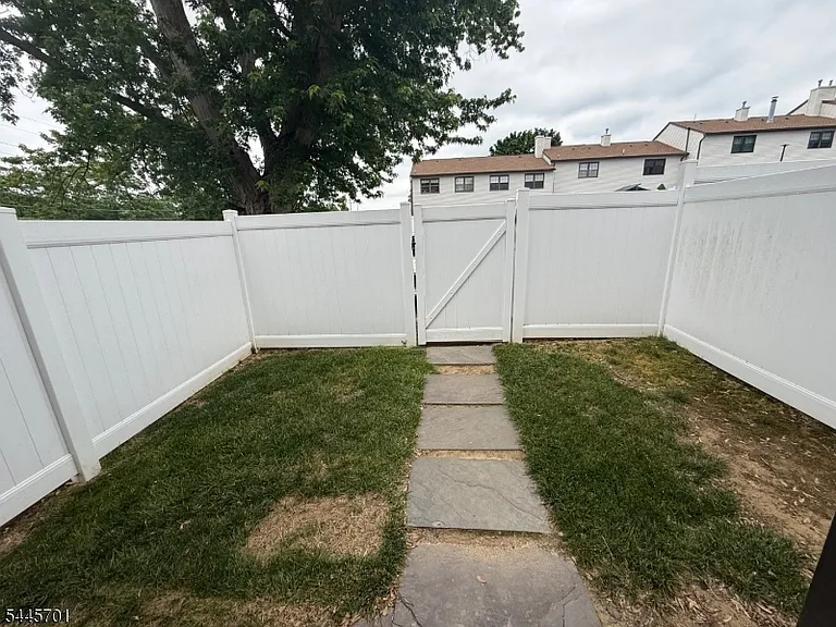125 Riva Dr — Photo 20