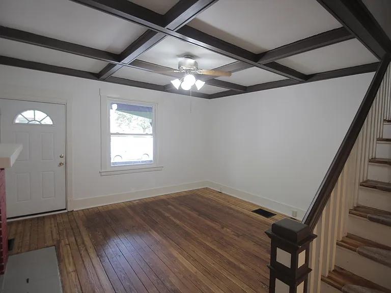 124 S Trenton Ave — Photo 6