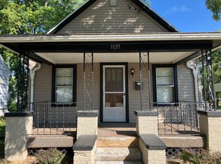1035 E Ash St, Canton, IL 61520
