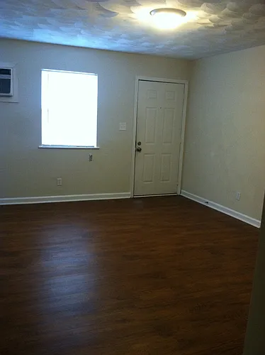715 Easy St Photo 1