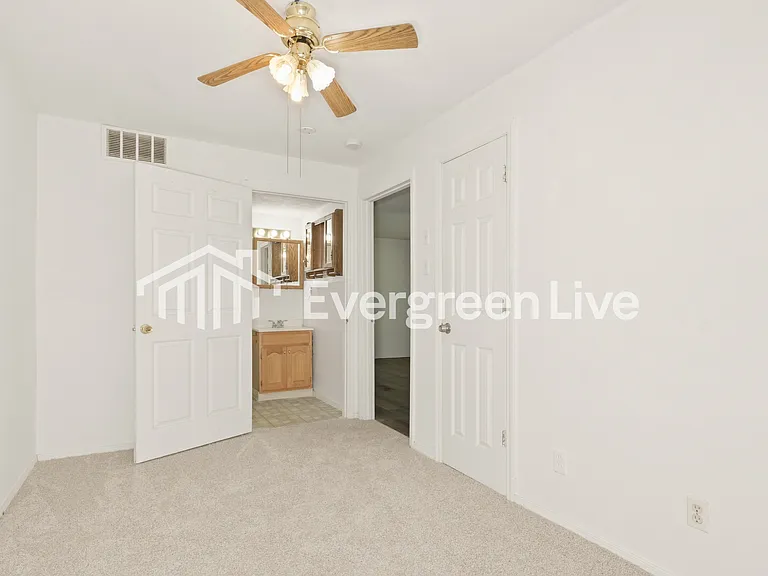 9064 Patrick Dr — Photo 10