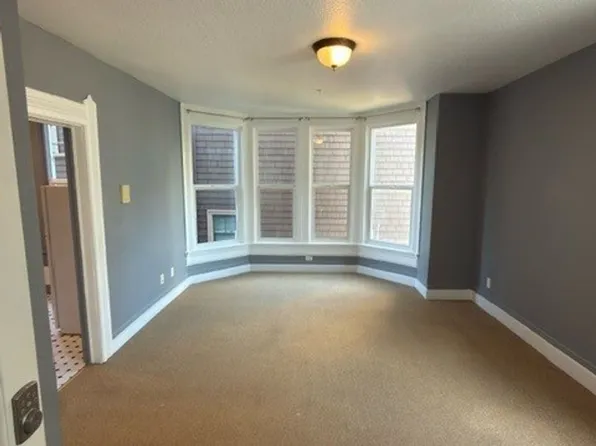 Taylor Place Property, 1543 Exchange St APT 103, Astoria, OR 97103