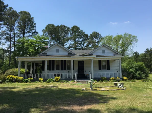2848 Mewborn Church Rd, Snow Hill, NC 28580