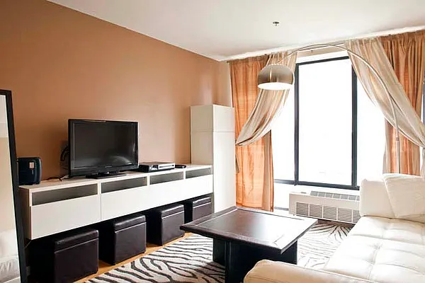 Rented by Bohemia Realty Group | media 30