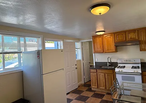 2843 Esmond Ave Photo 1 2843 Esmond Ave Photo 1