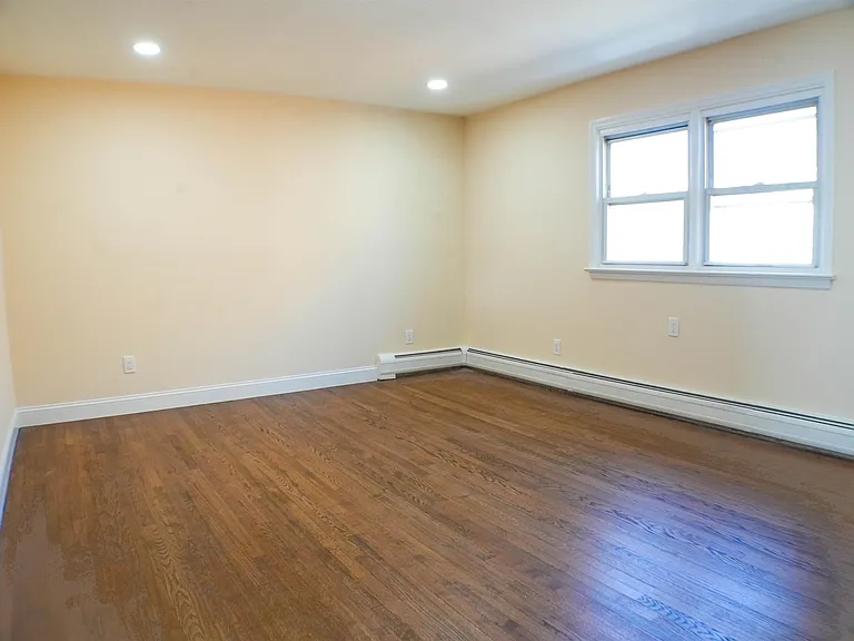 300 Cator Ave #2 — Photo 10