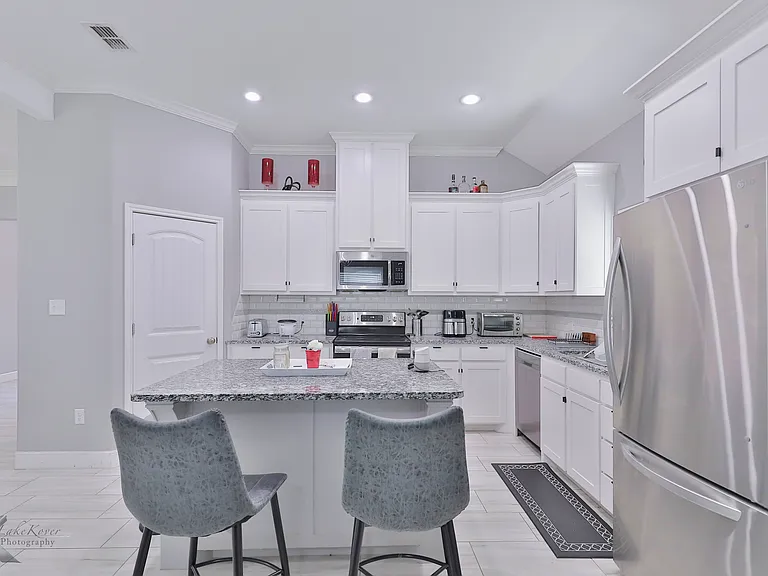 3126 Oakley St — Photo 11