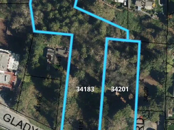 34183 Gladys Ave, Abbotsford, BC V2S 2E8