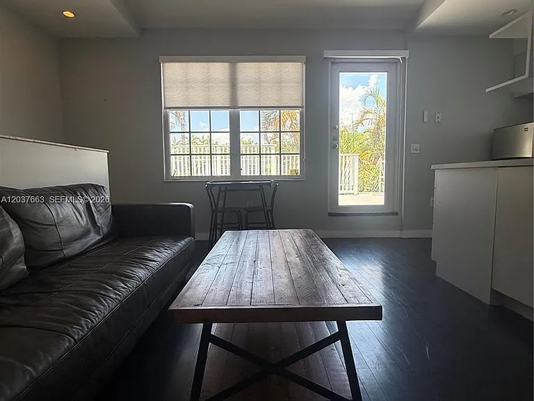 912 Euclid Ave #2 — Photo 19