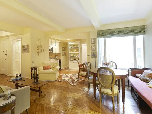 Sold by Sotheby's International Realty | media 2