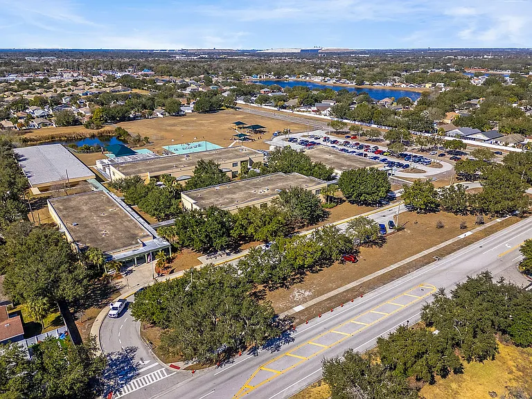 11806 Whisper Creek Dr — Photo 40