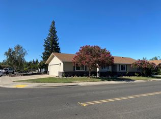 568 E Augusta St, Woodbridge, CA 95258