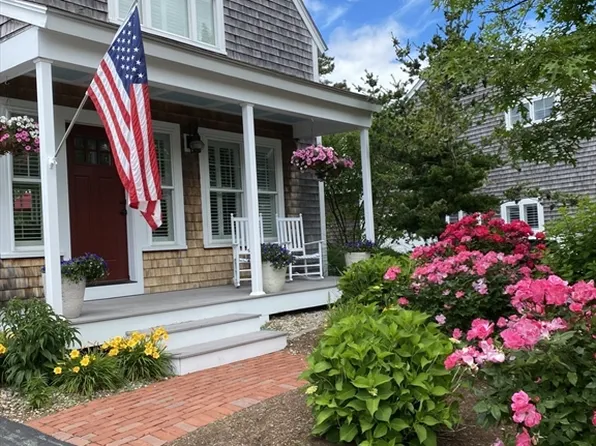 9 Cobblestone, Plymouth, MA 02360