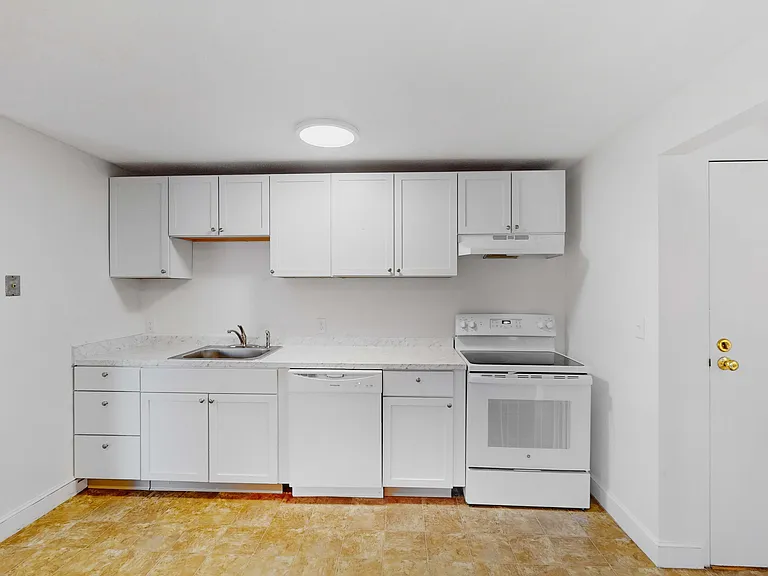 175 W Wyoming Ave #43 — Photo 1