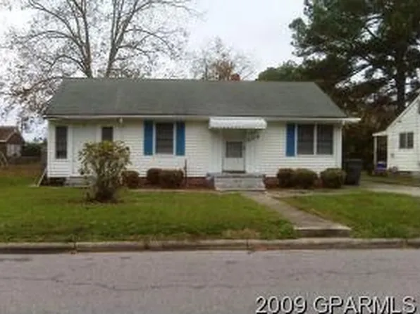 405 Greenview Dr, Greenville, NC 27834