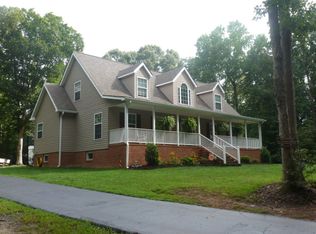 53 Settlers Landing Rd, Warsaw, VA 22572