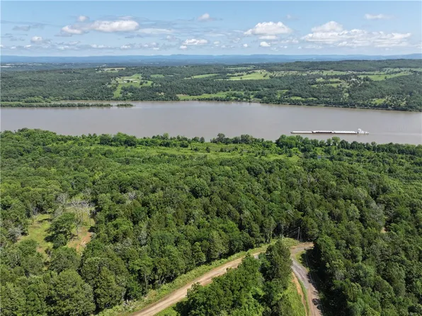 1 Citadel Bluff Trl, Cecil, AR 72930