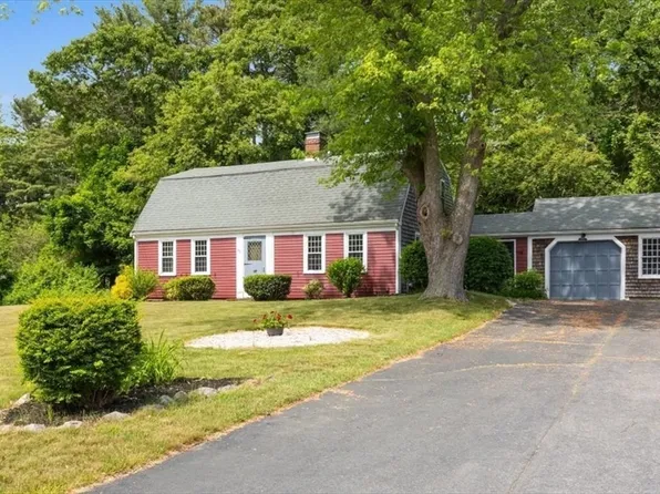 95 Wadsworth Rd, Duxbury, MA 02332