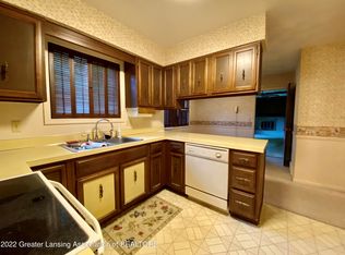 4211 Michelle Cir, Lansing, MI 48917