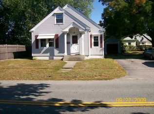 351 Aqueduct Rd, Cranston, RI 02910