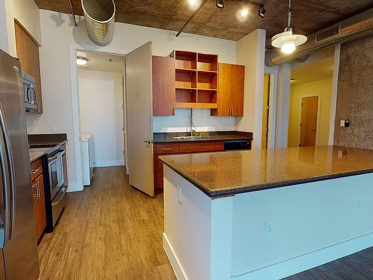 Skyline Lofts — Photo 46