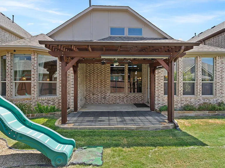 2703 Navarro Trl — Photo 25