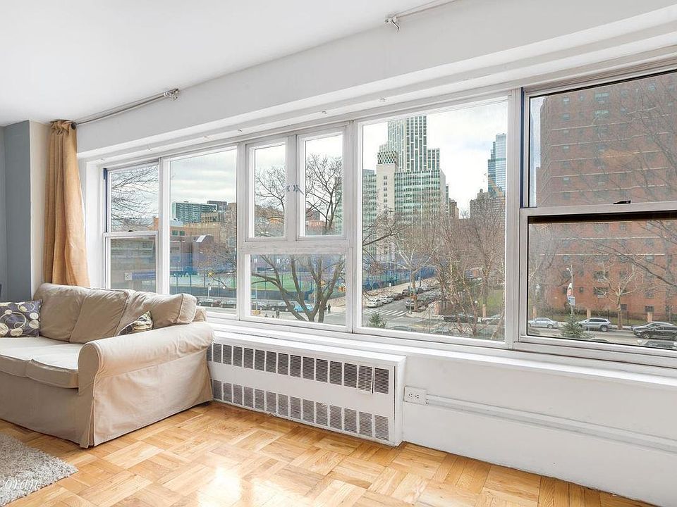 1st image of 130 Saint Edwards St APT 4C
