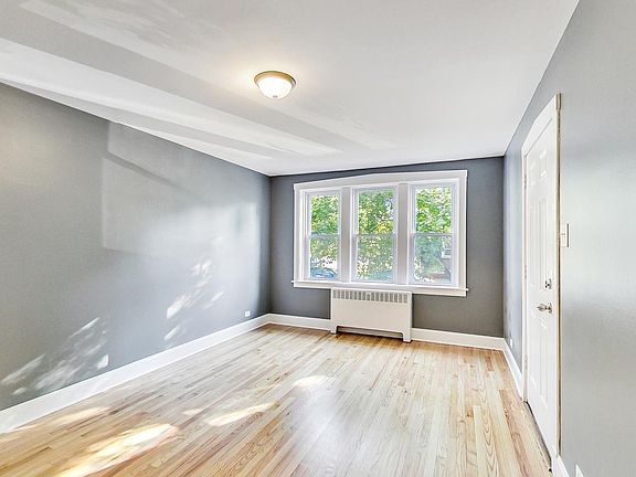 4th image of 1812 Elmwood Ave #1