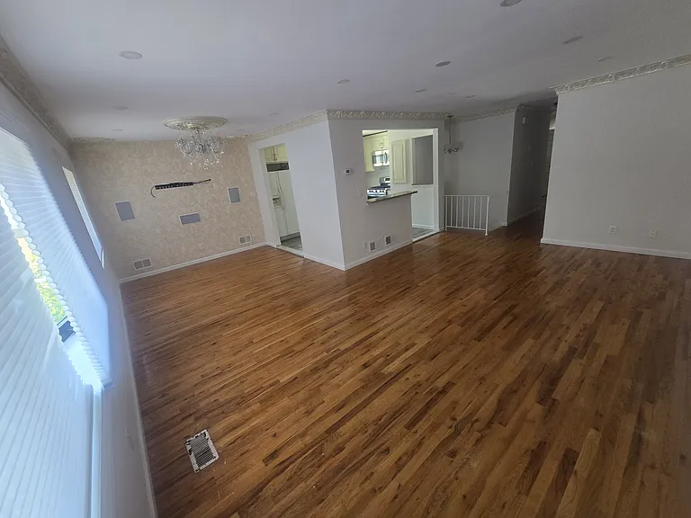 36 Maple Ct — Photo 6