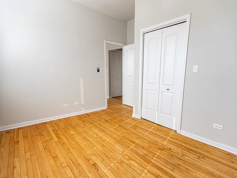 2401-09 N. Spaulding Ave. — Photo 15