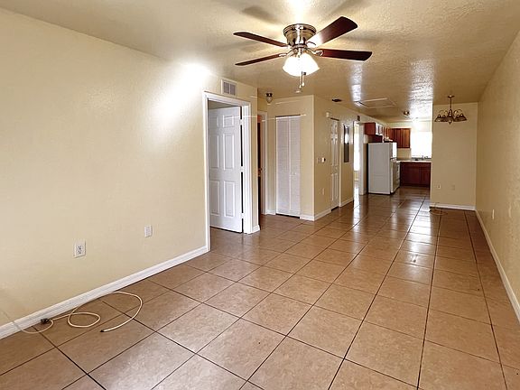 4th image of 966 22nd Ave S #107