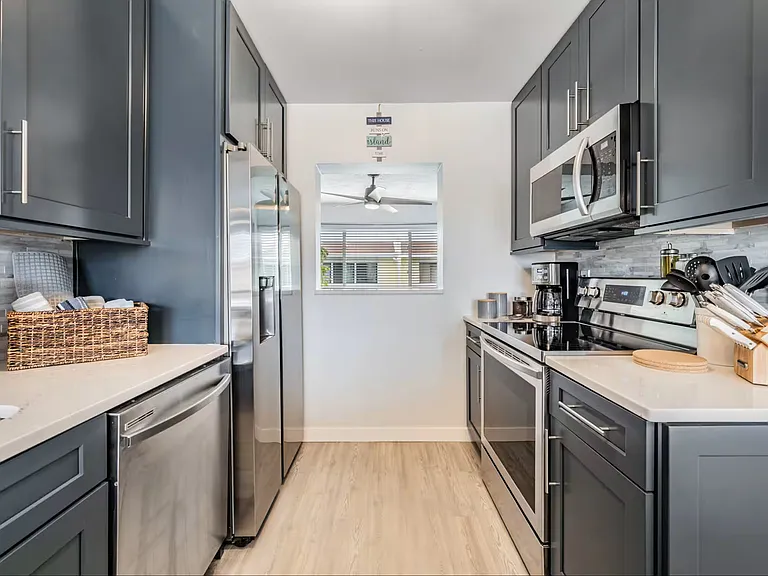 NAVY KITCHEN #3