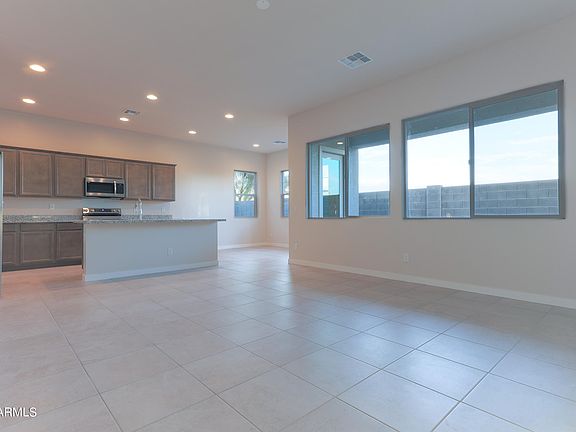 2nd image of 1203 E Spruce Drive