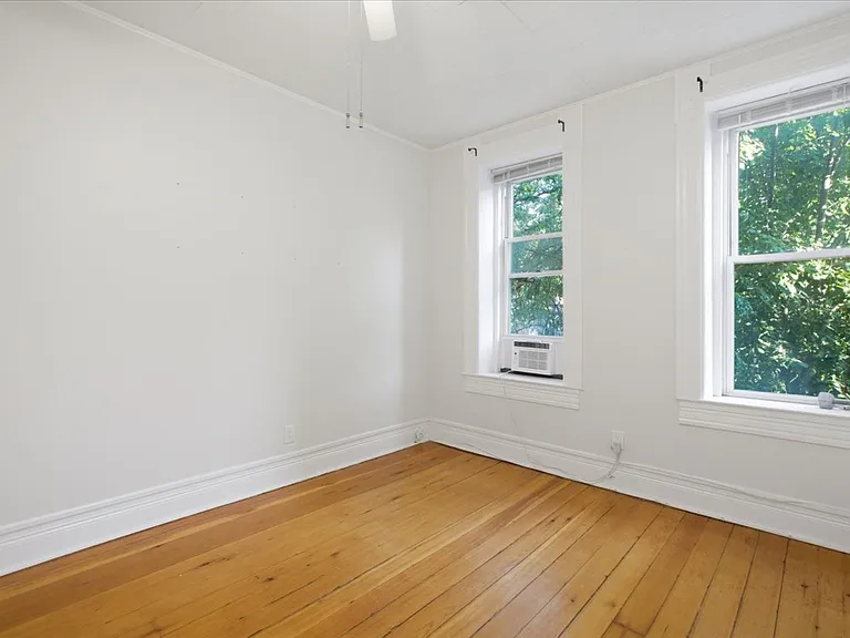 1616 W Le Moyne St #2 — Photo 2