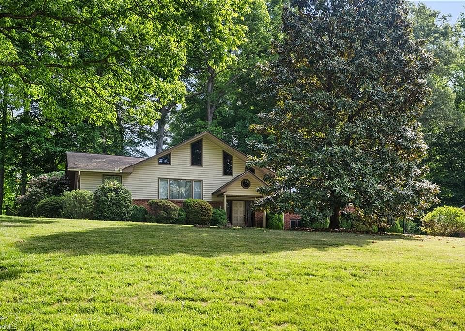 1st image of 421 Flyntvalley Dr