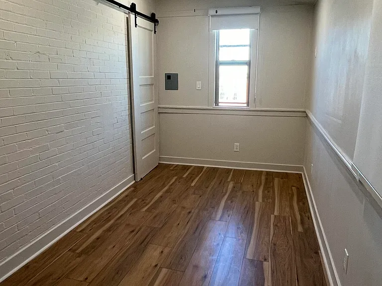 806 N Williams St — Photo 19