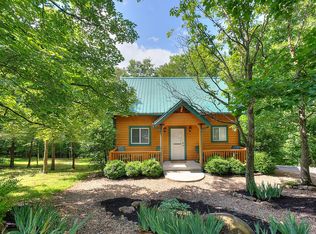 110 Montevideo Rd, Berkeley Springs, WV 25411