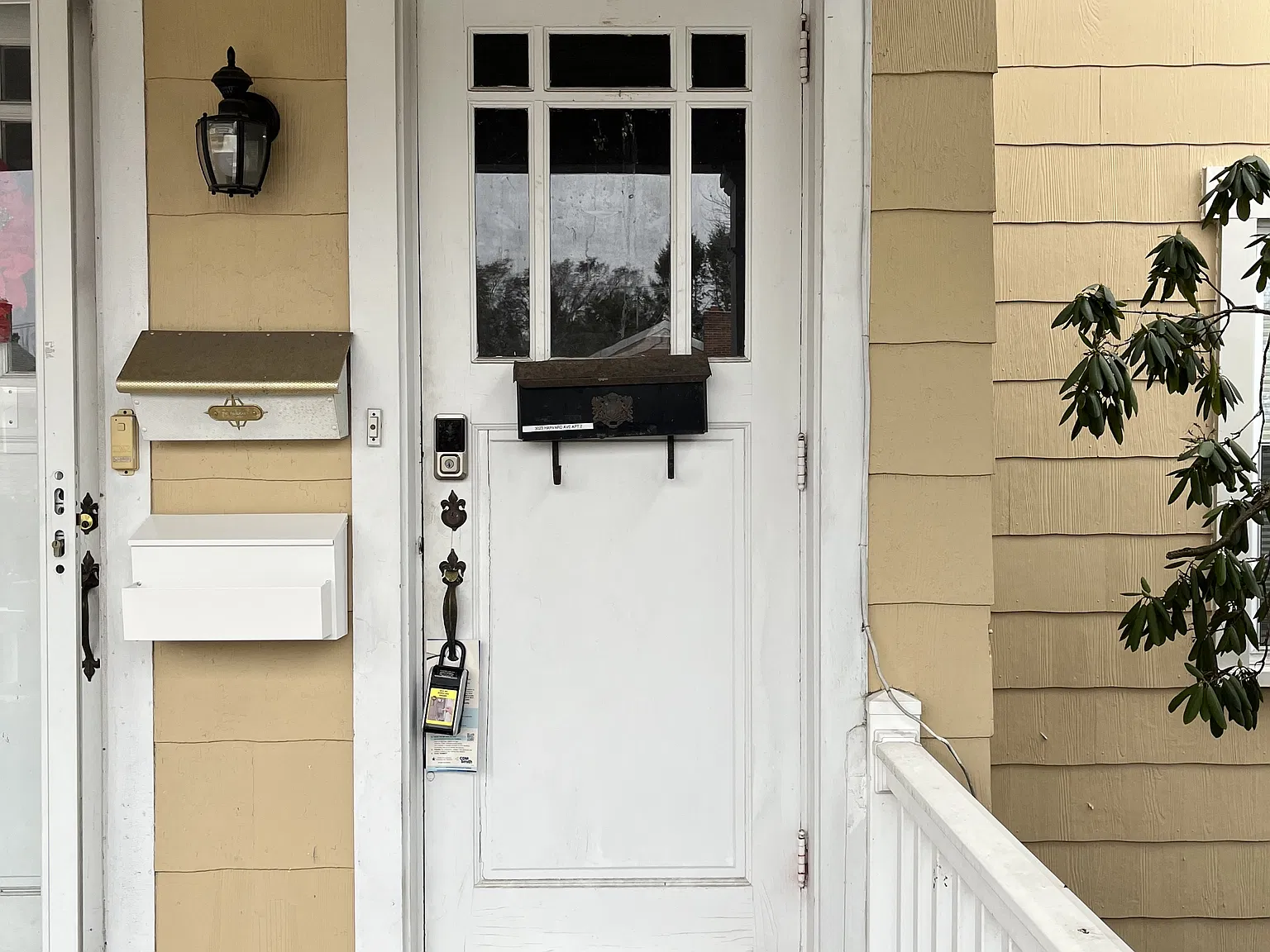 3023 Harvard Avenue - 2 — Photo 2