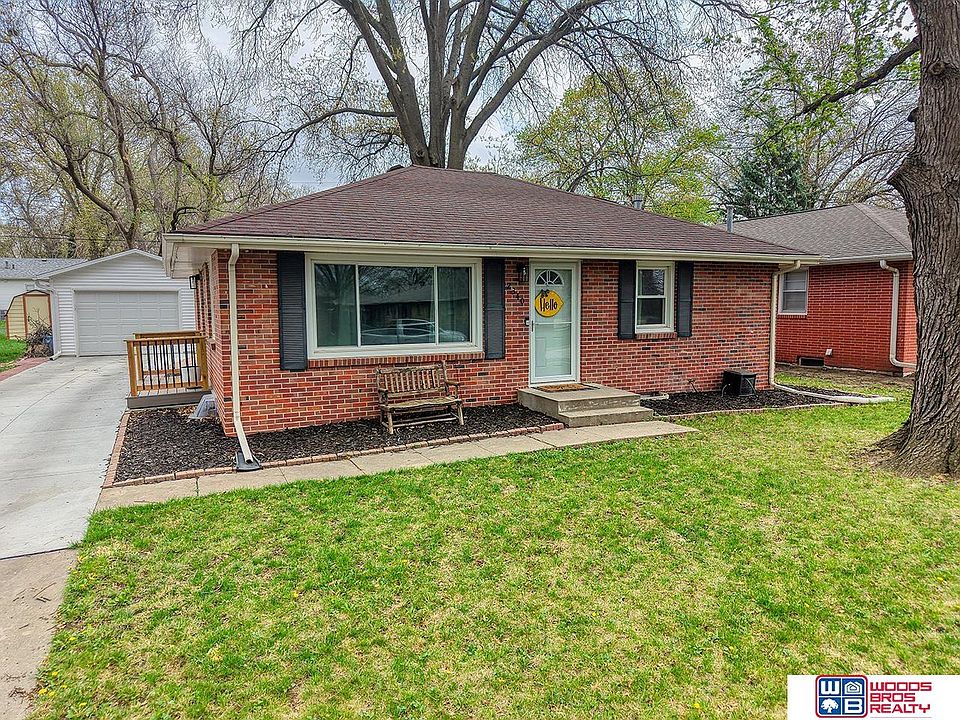 1st image of 2340 S 58th St