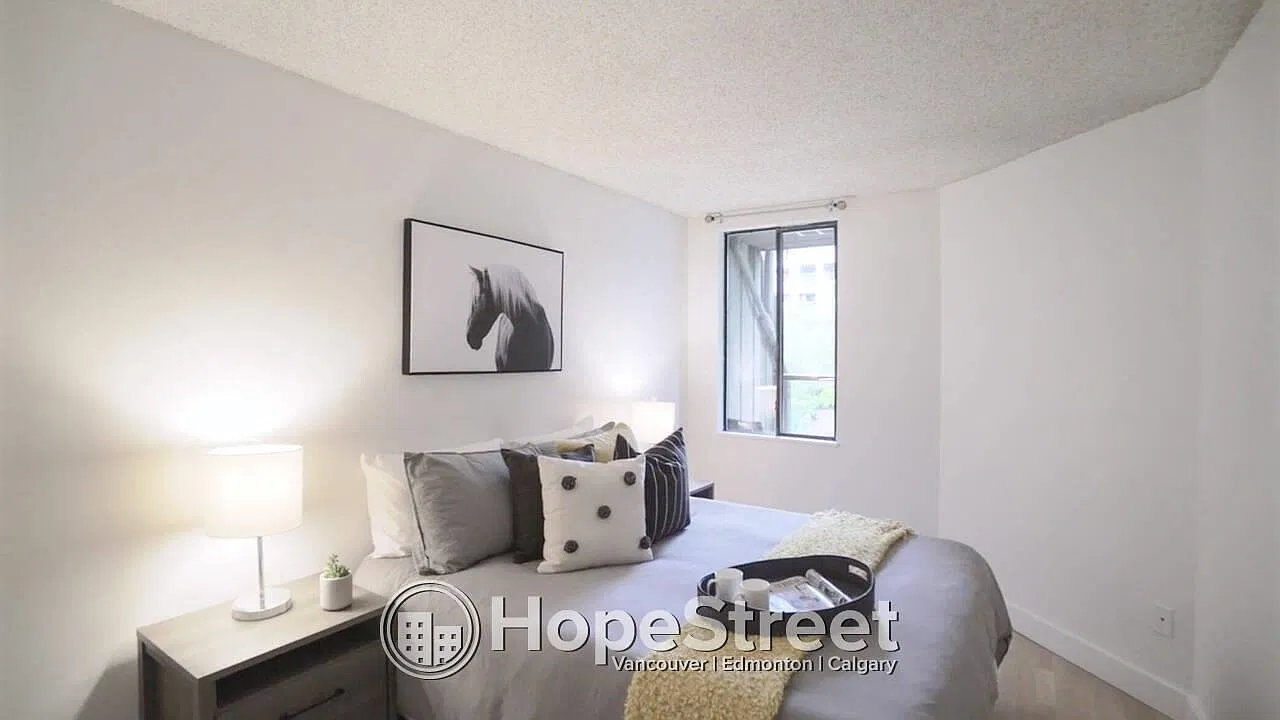 1 bed, 513 sqft, $2,100 — Photo 2