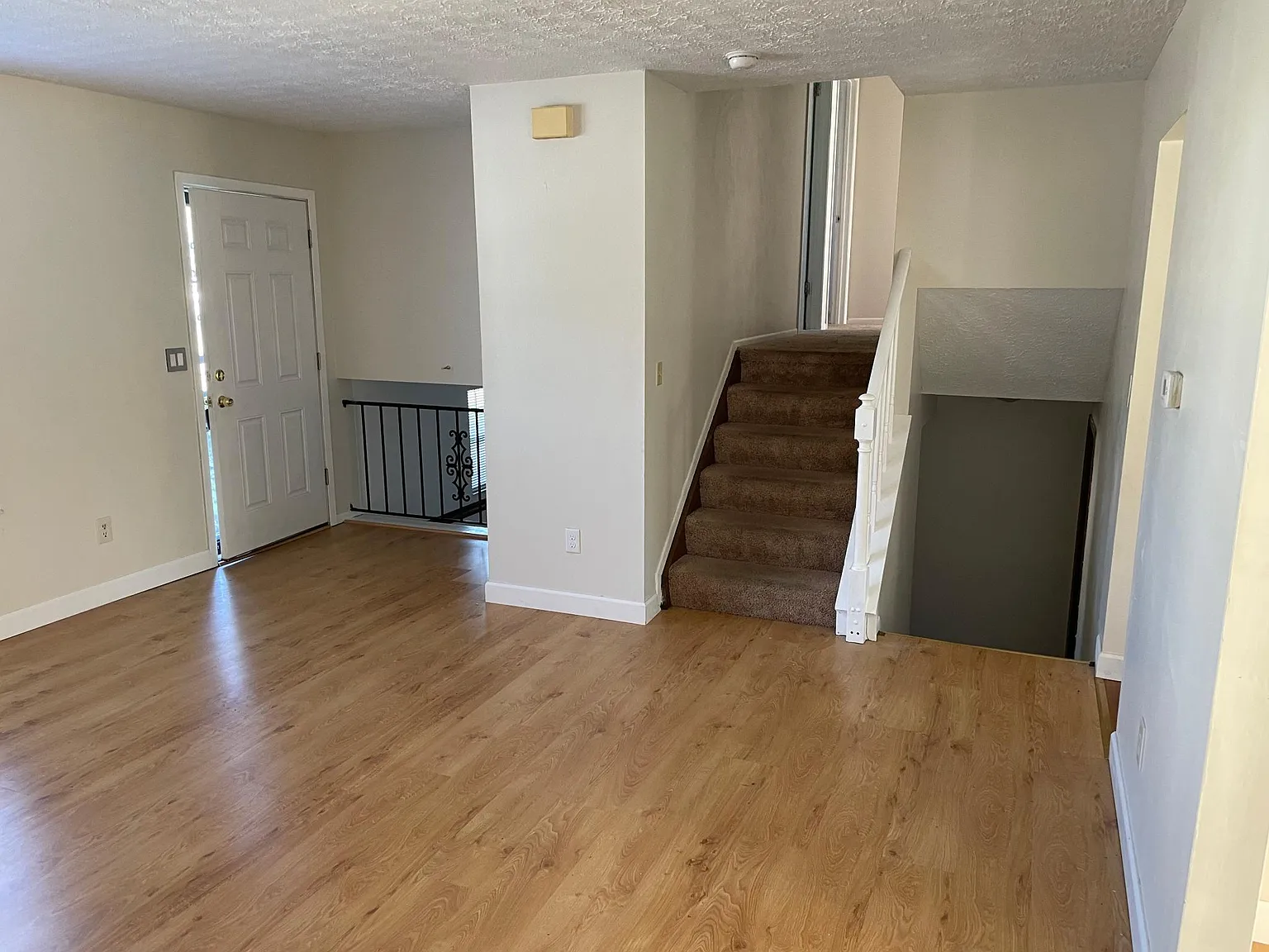 4068 Meath Ct — Photo 4