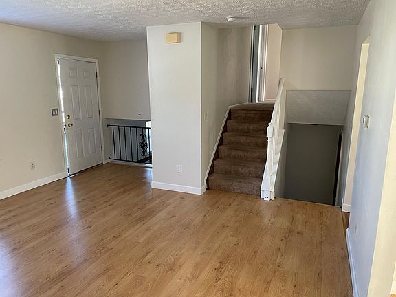 4th image of 4068 Meath Ct