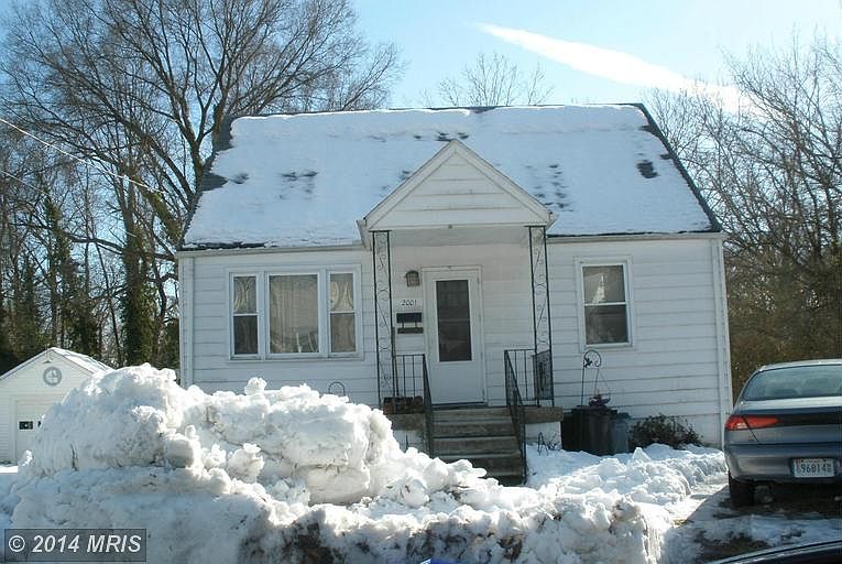 2nd image of 2001 Oakland Rd