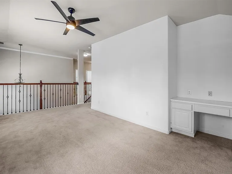75 N Spinning Wheel Cir — Photo 19