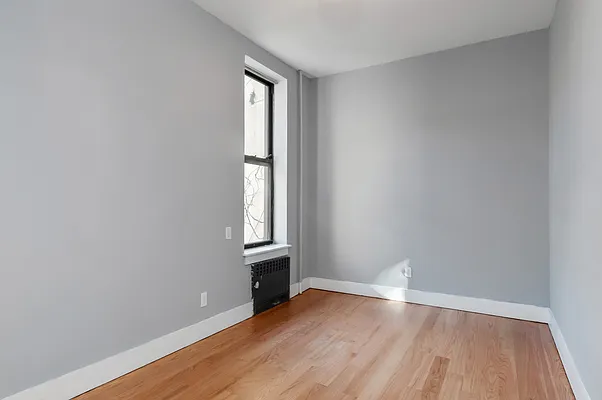 Rented by Space Real Estate | media 40