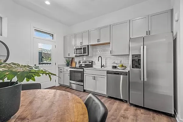 1272 3rd Ave S #205 — Photo 3