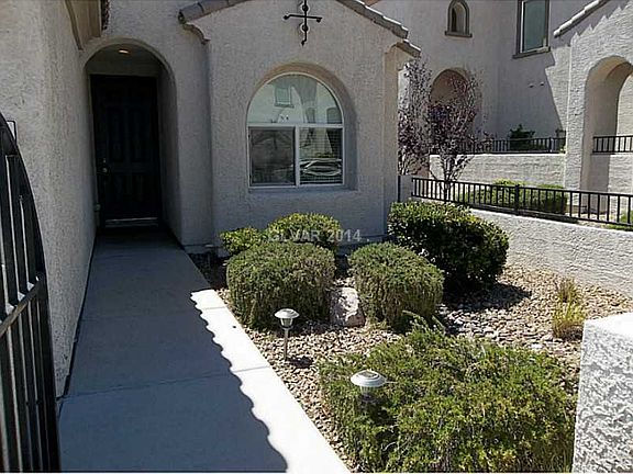 3rd image of 12017 Cielo Amber Ln