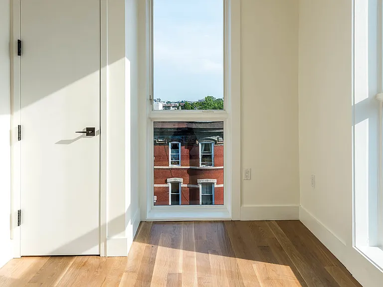 182 Malcolm X Blvd #4B — Photo 16