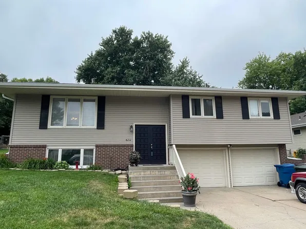 4212 Prairie Hills Rd, Kearney, NE 68845